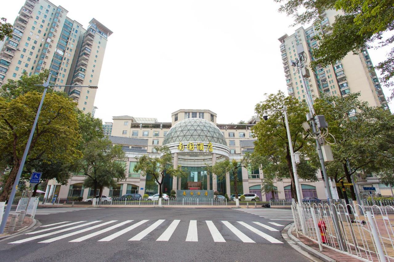Guangzhou Nan Guo Hotel Exterior foto